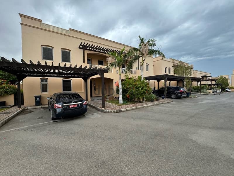 amazing 4 br villa for rent in dolphin village Villas for Rent