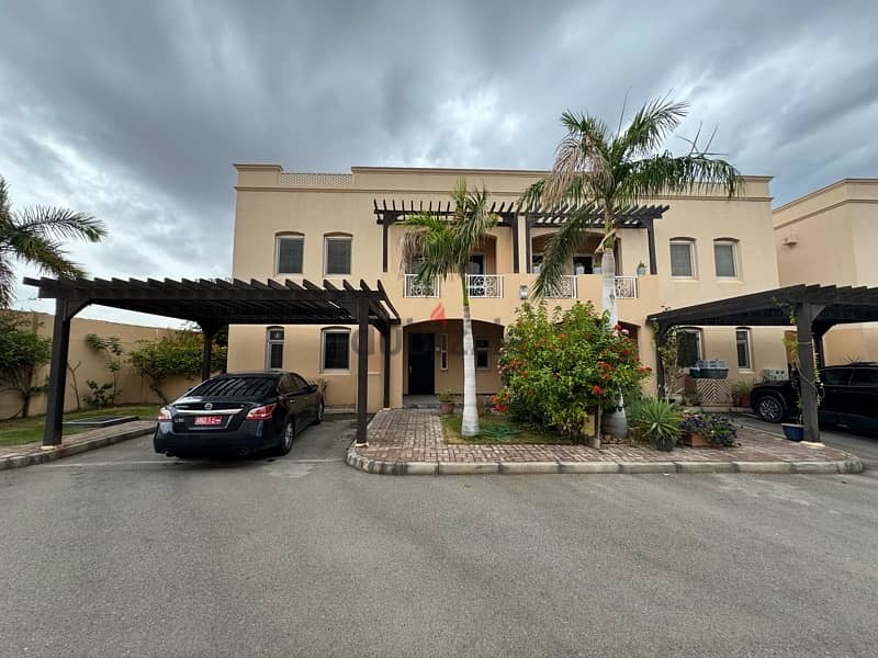 amazing 4 br villa for rent in dolphin village Villas for Rent