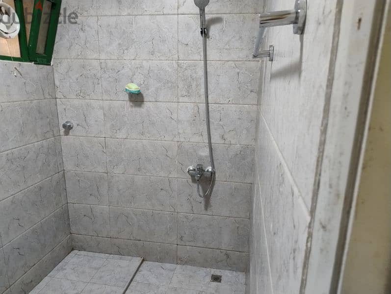 In Ghubrah Furnished Rooms Available For An Executive Male Bachelors