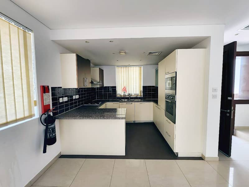 Corner Unit 2BHK Townhouse for Rent in Al Mouj PPV231 Villas for Rent