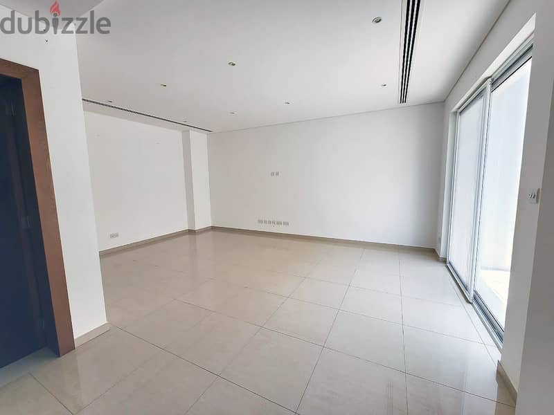 Corner Unit 2BHK Townhouse for Rent in Al Mouj PPV231 Villas for Rent