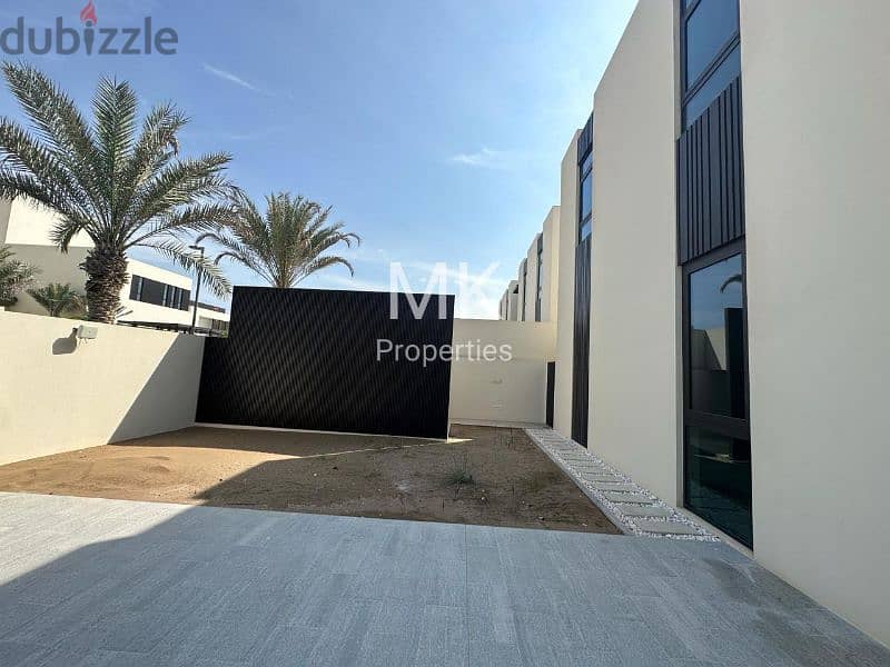 The most luxurious villas of Mouj Muscat/ large area /freehold Villas