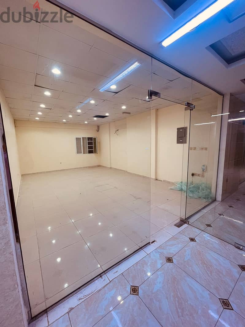 SHOP FOR RENT 94169693 Commercial for Rent 129580480