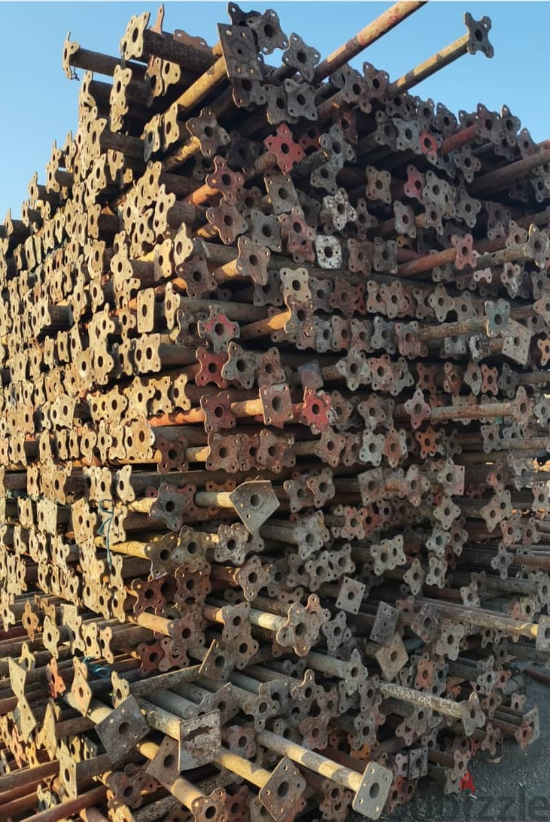 تأجير جيكات 4 متر و 5 متر سكافولدنج سقالات scaffolding jak rental