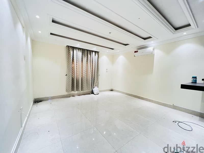 1 BHK Available in Hilal, Behind Al Emadi Hospital Rooms for Rent