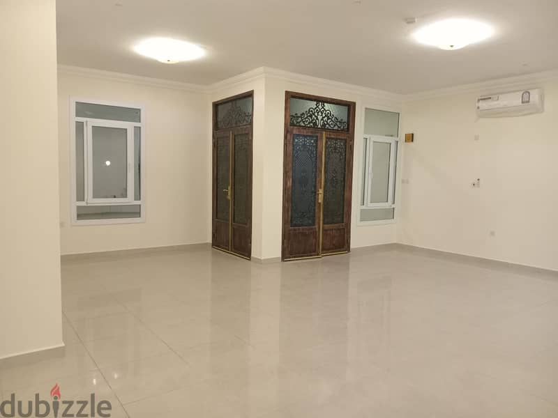 Luxurious 4Bedroom Villa for Rent Ain Khalid Villas for Rent