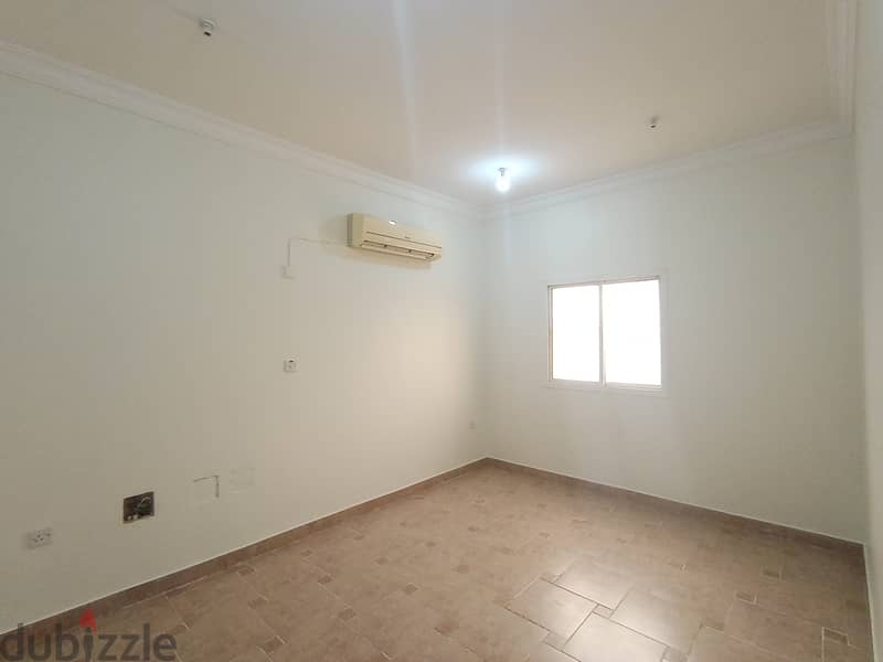 5 Bedrooms Villa For Rent Ain Khalid Villas for Rent 120218096