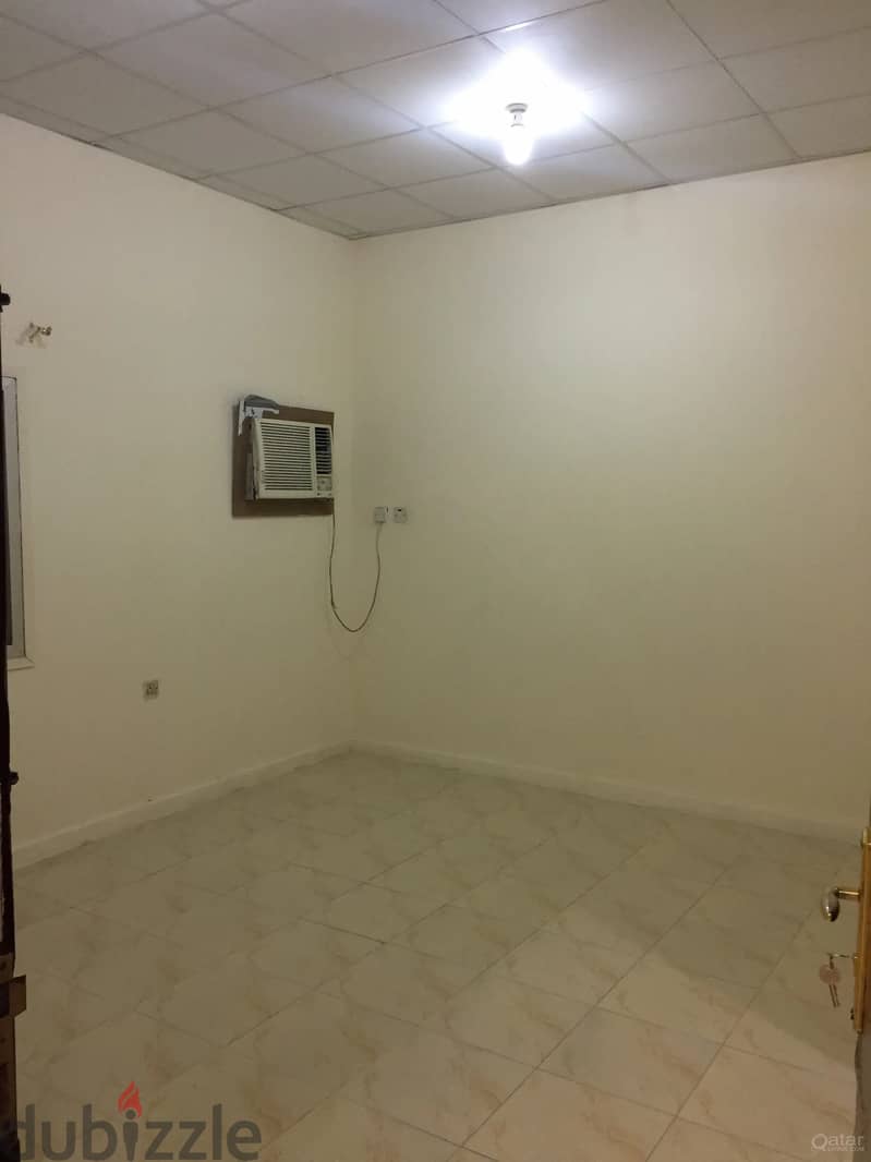 Small Family Room AL AZEEZIYA (Near salwa road) Family Villa