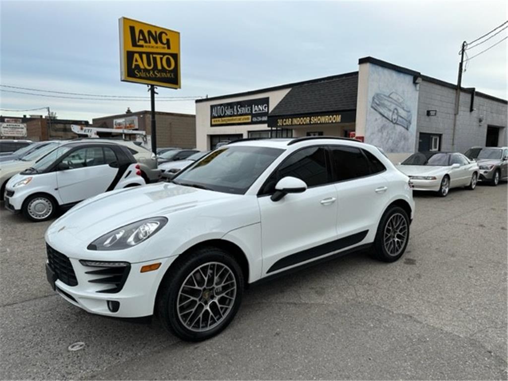 Lang Motorcar Used Cars Dealership Etobicoke, ON.