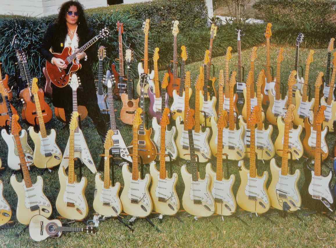 Yngwie Malmsteen's Guitar Gear, Stratocasters & Pedalboard Equipboard
