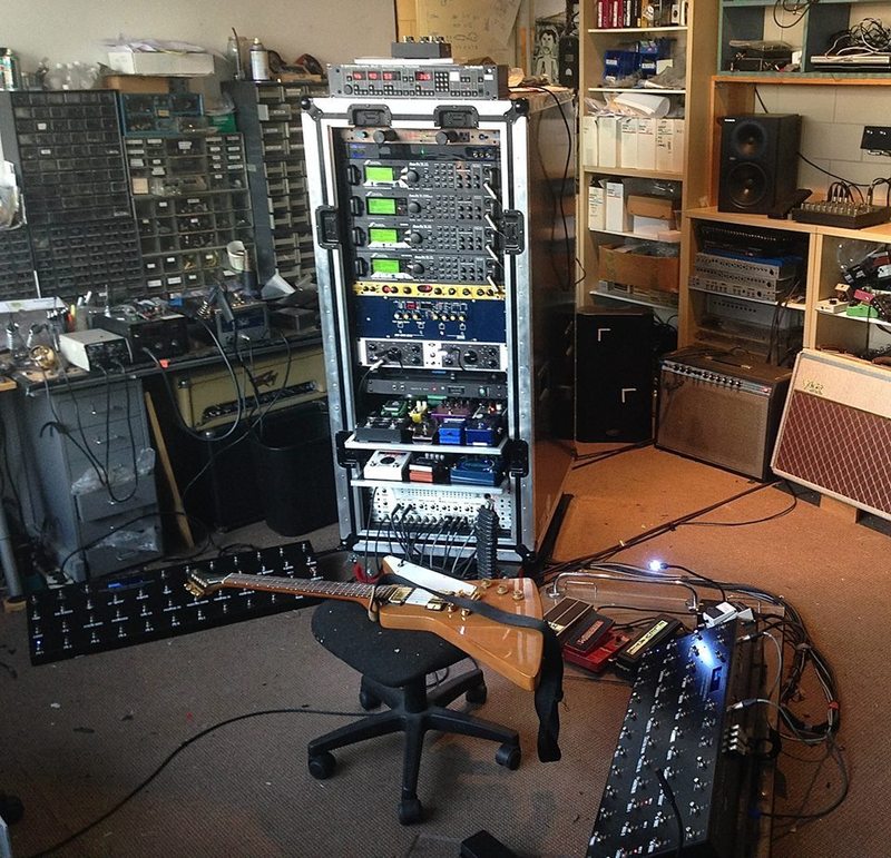 The Edge's Guitar Rig, Gear & Pedalboard Equipboard