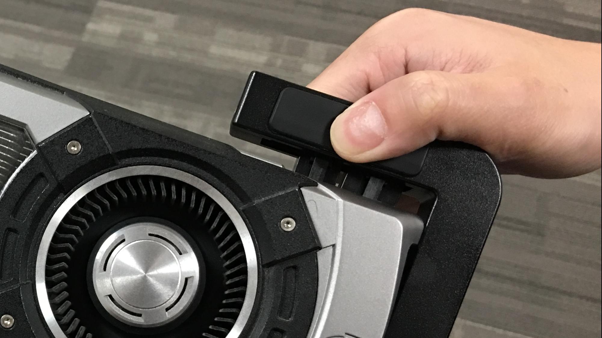 EVGA FAQ How do you remove the Powerlink from the graphics card?