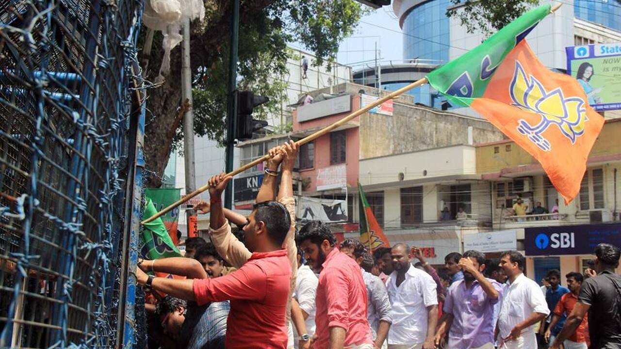 Kerala BJP's clean image likely to suffer as internal