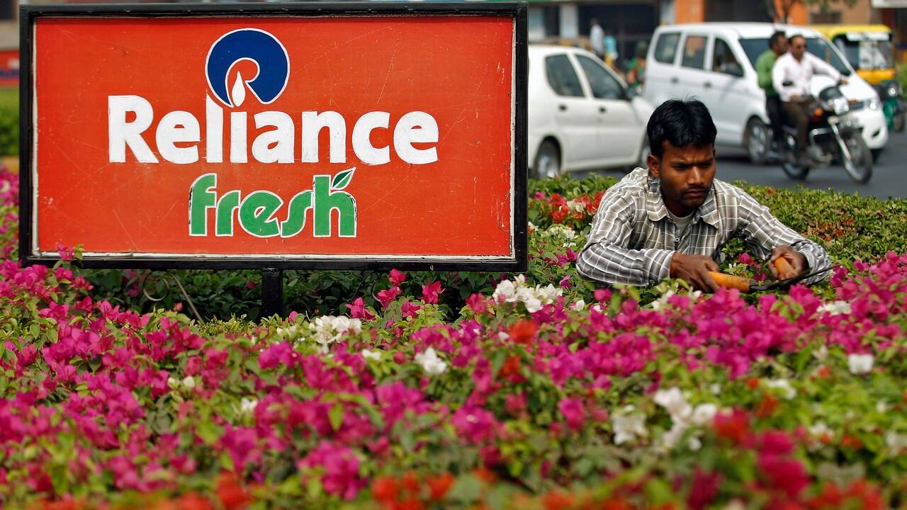 Reliance Retail to 'leverage' Jio's strength to consolidate position