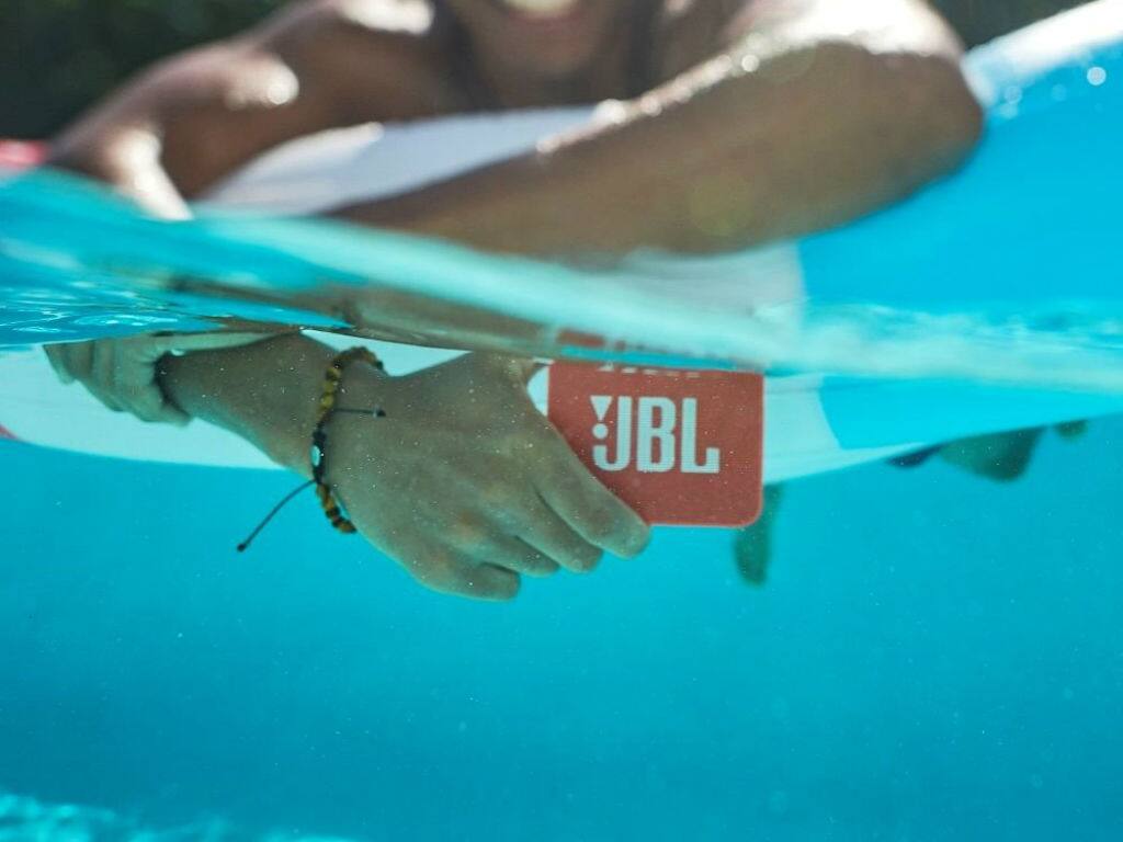 JBL Go 2 review A small waterproof Bluetooth speaker with clear sound