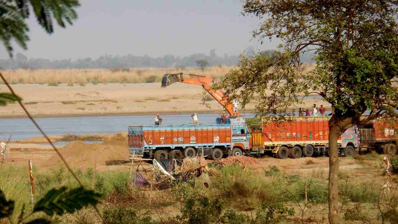 Illegal sand mining Part 3 Bihar govt's attempted crackdown sends