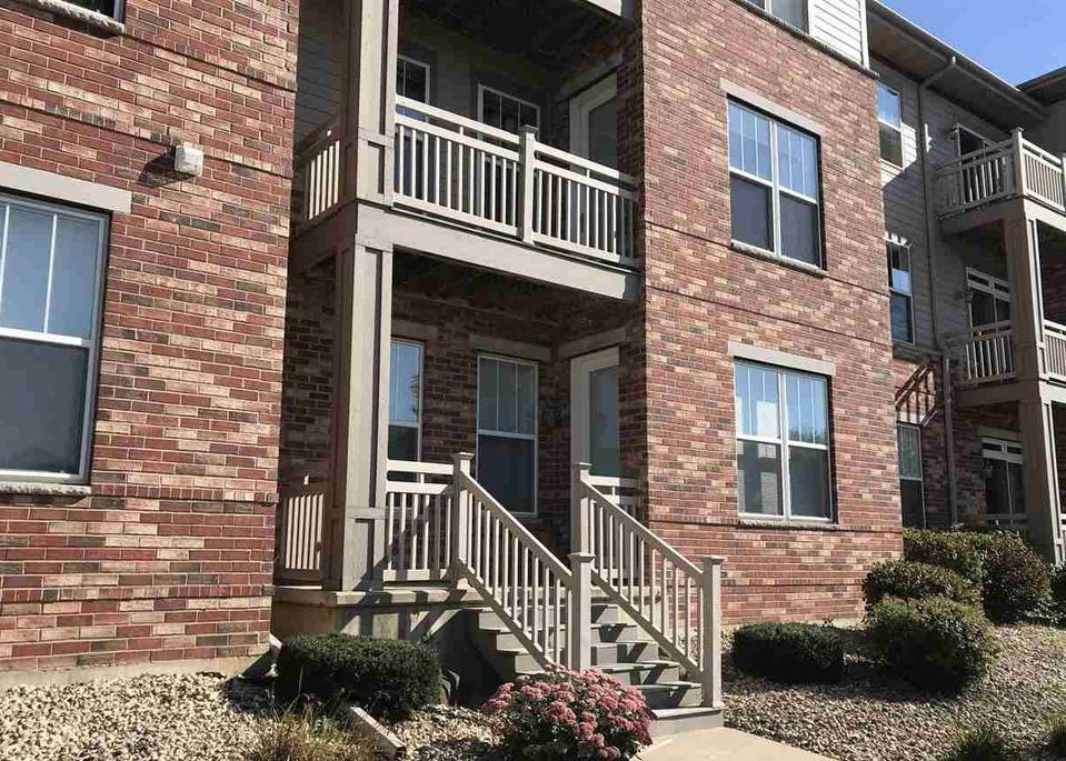 Metro Ter Unit 103, Madison, Wisconsin, 53718, Block 139 900 1BD