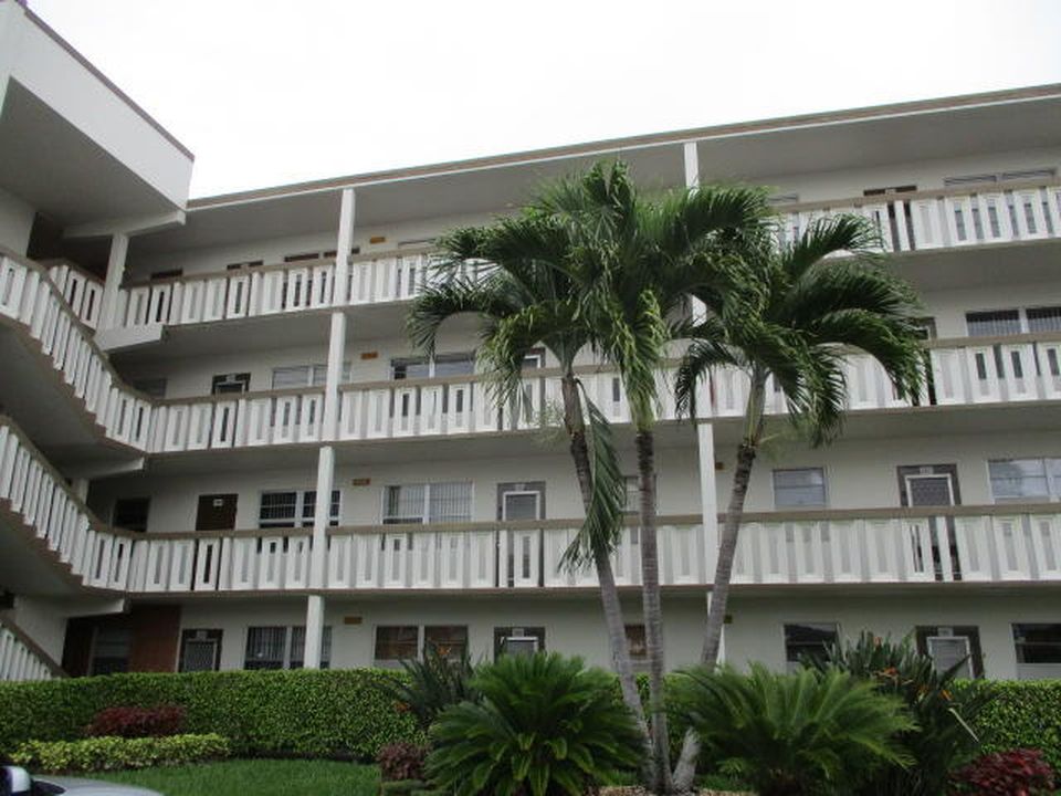 Hythe A, Boca Raton, FL 33434, buy BHD 274,900 / 2 bedroom