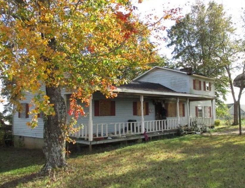 Reidville Rd, Greer, SC 29651, Foreclosure 167,000 4BD / 2BH
