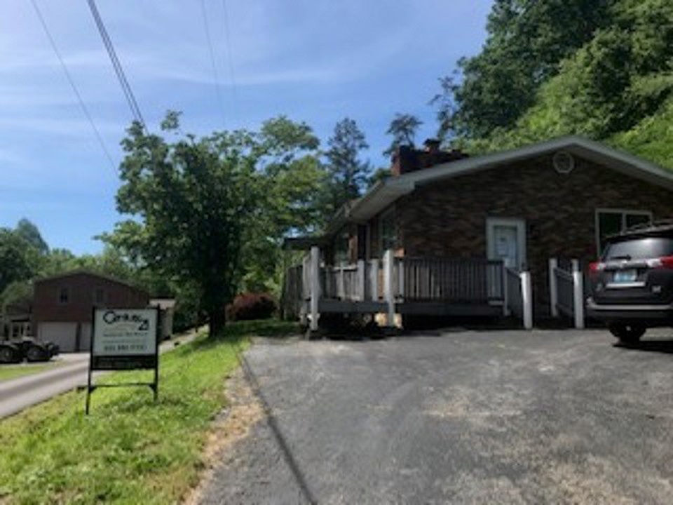 Buckfield Rd, Pikeville, KY 41501, Foreclosure 138,000 3BD / 1.5BH