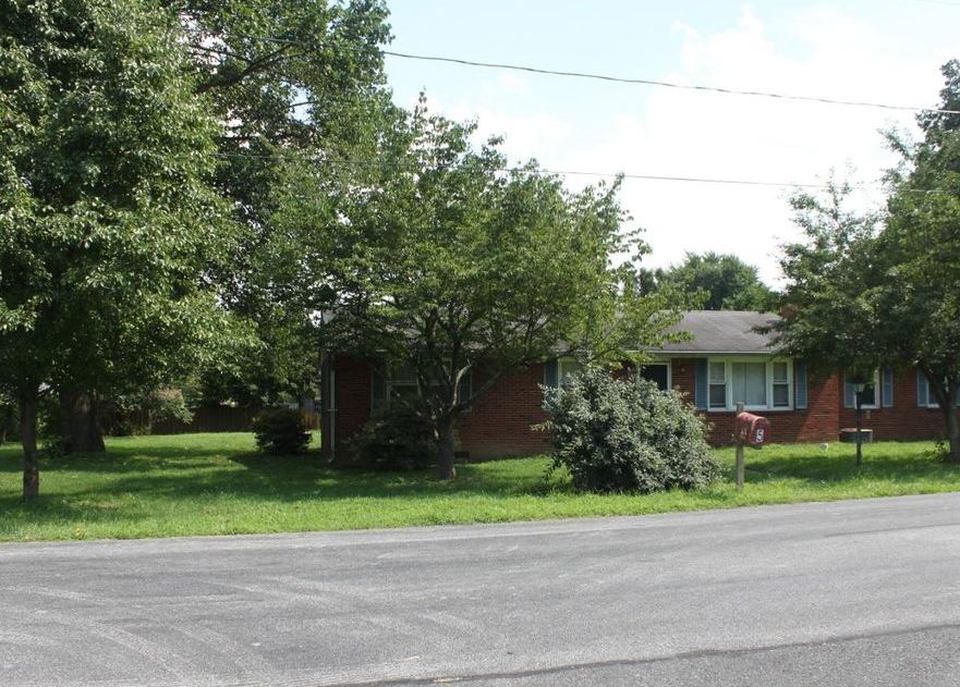 Manor Dr, Smyrna, DE 19977, Foreclosure 145,000 3BD / 1.5BH