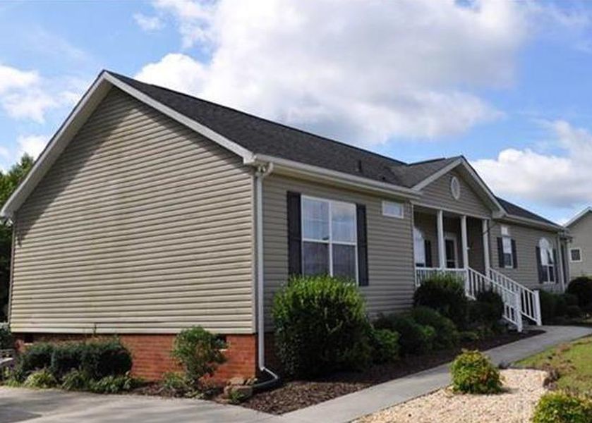 Cabin Point Rd, Disputanta, VA 23842, Foreclosure 180,000 3BD