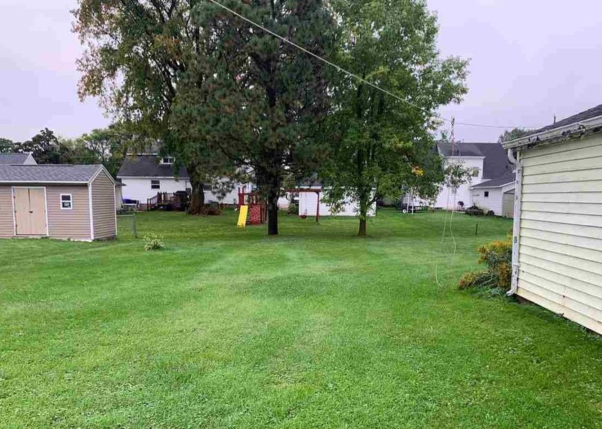 S Madison St, Appleton, WI 54915, ransom 77,000 3BD/1BH
