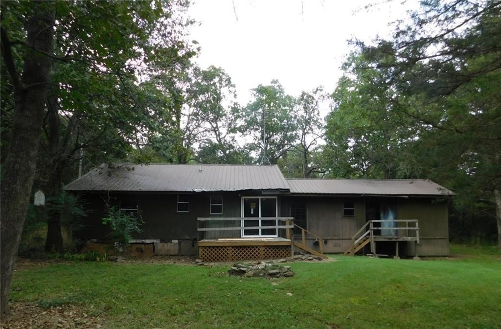 N Fox Hunter Rd, Fayetteville, AR 72701, Foreclosure 120,000 3BD / 2BH Foreclosure