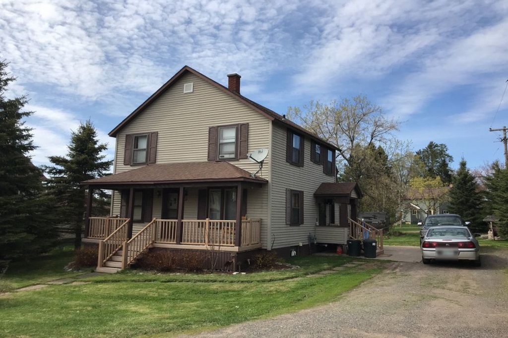 E Caspian Ave, Caspian, MI 49915, Preforeclosure Call 4BD / 1BH