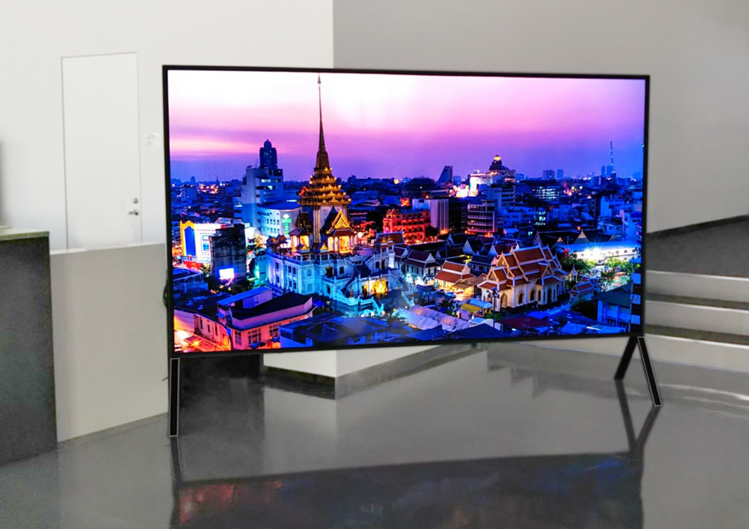 Sharp présente le téléviseur LCD 8K le plus grand du monde à l'IFA 2019