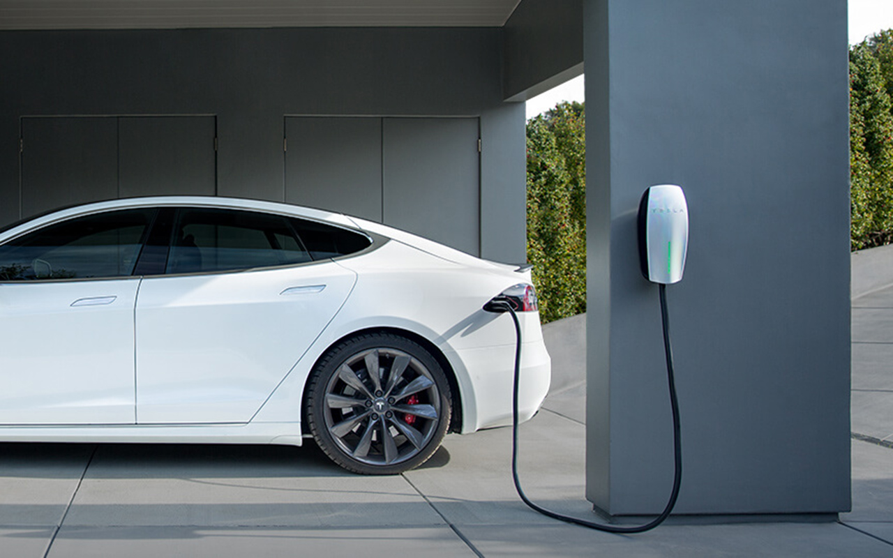 What are the main maintenance costs for an electric car?