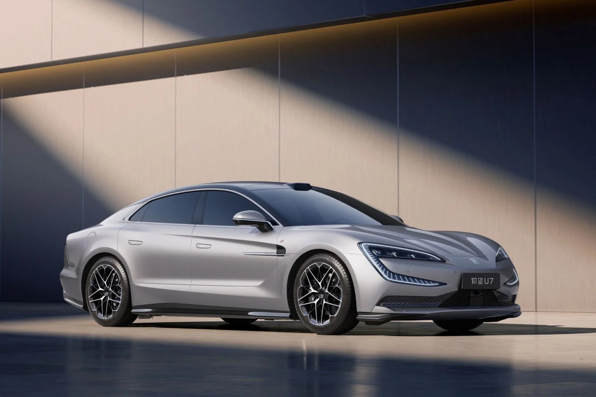 This electric sedan can go up against the Tesla Model S Plaid 1,000