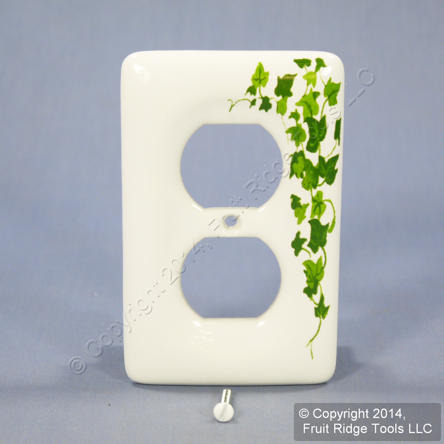 Leviton Porcelain Decorative Green Vine Leaf Receptacle Wallplate