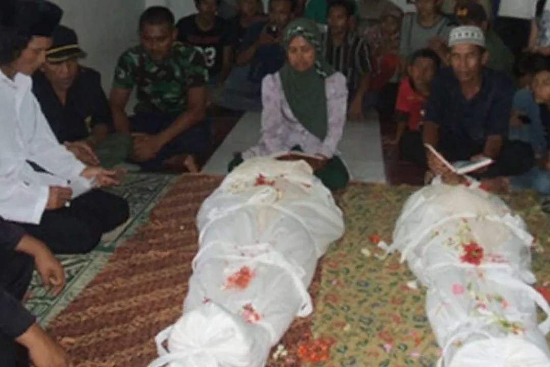 Hal 3 : Menyibak 5 Fakta Sumpah Pocong, Dampaknya Sangat Mengerikan