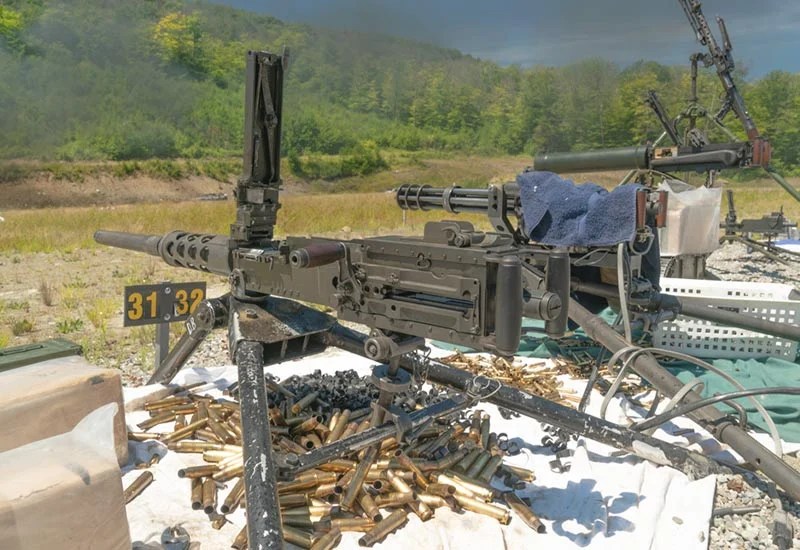 Big Guns Going BOOM!!