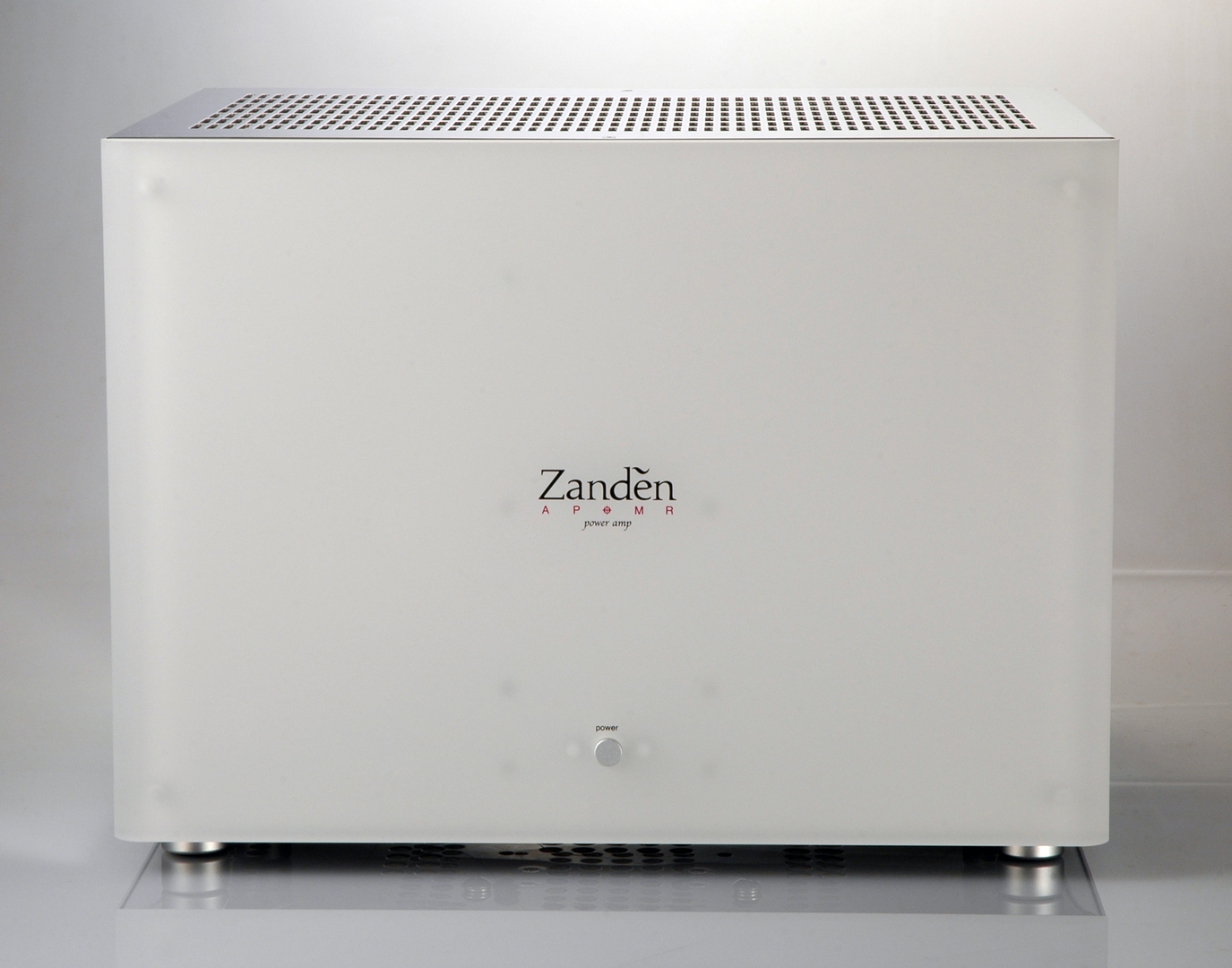 Zanden Audio Systems Model 8120 power amplifier hifi+