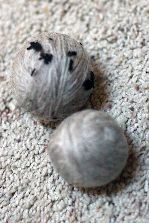 Hobo Mama How to make wool dryer balls