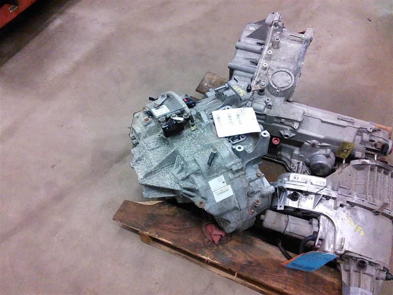 Used 2005 Ford Five Hundred Transmission Transmission Transaxle A