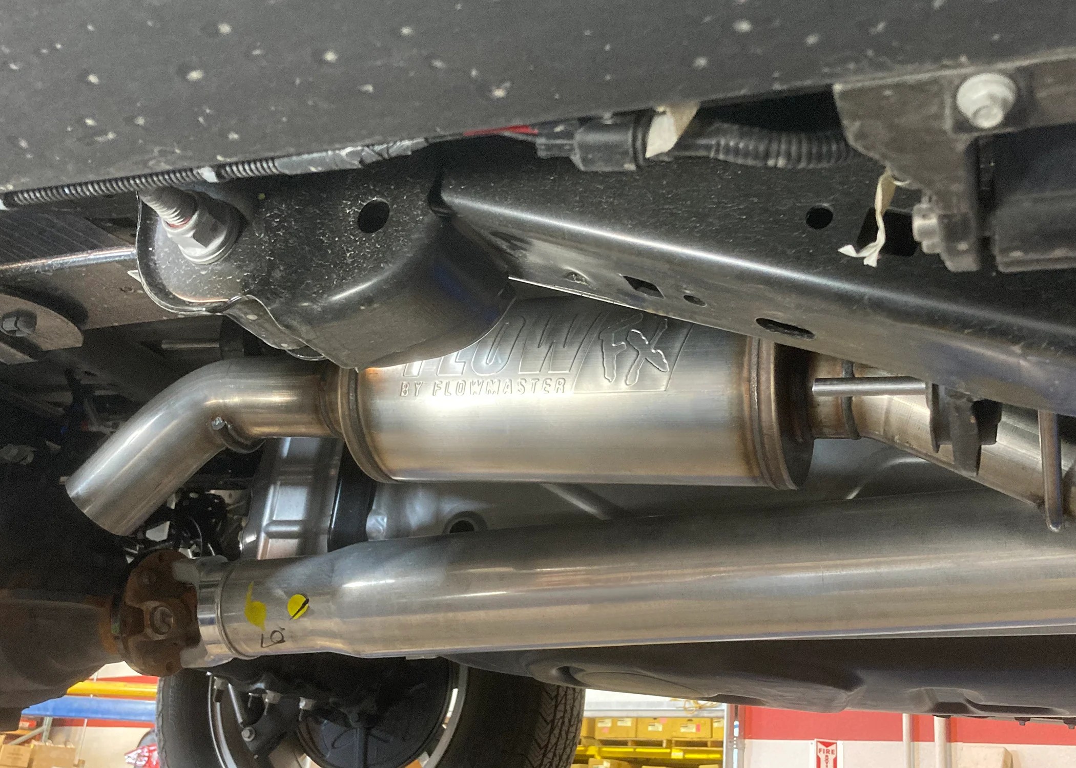 Flowmaster 718117 Flowmaster FlowFX Extreme CatBack Exhaust System