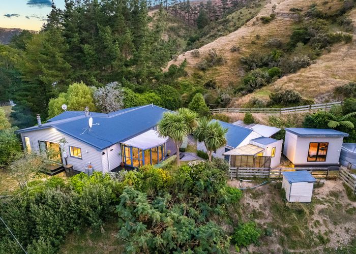 For sale 1153 Paekakariki Hill Road, Pauatahanui, Porirua, Wellington