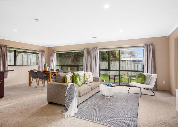 For sale 9 Aspiring Terrace, Aotea, Porirua, Wellington homes.co.nz