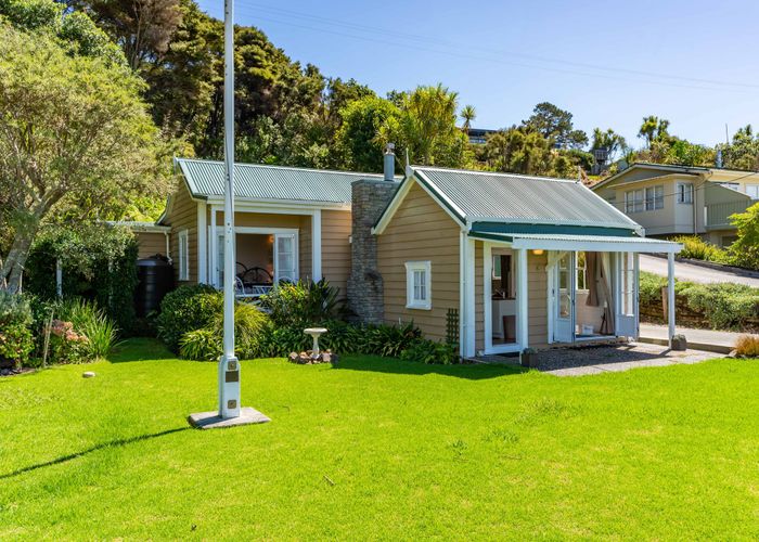Free property data for 32 Komiti Road, Tinopai homes.co.nz
