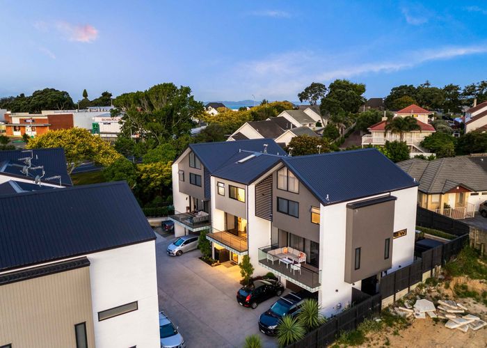 Free property data for 12 Stockade View Lane, Howick, Auckland homes