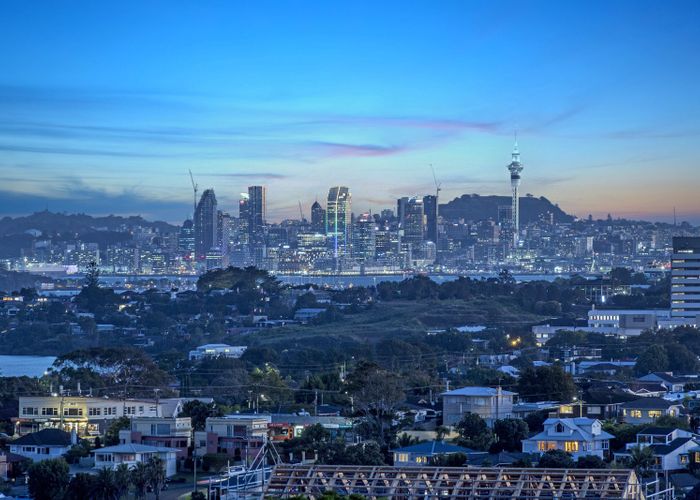 For sale 3 Castor Bay Road, Castor Bay, North Shore City, Auckland