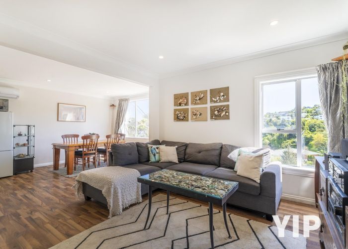 Recently sold 7 Wakely Road, Newlands, Wellington homes.co.nz