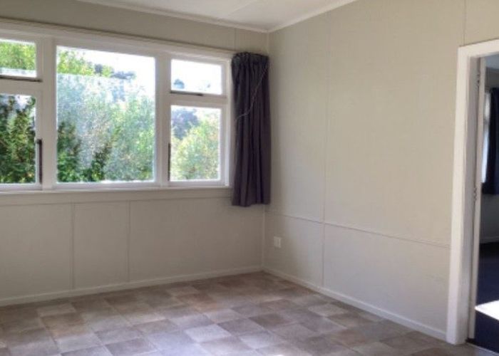 For rent 3245 Mokau Road, Urenui, New Plymouth, Taranaki homes.co.nz