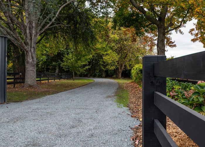 Free property data for 365 Newell Road, Tamahere homes.co.nz