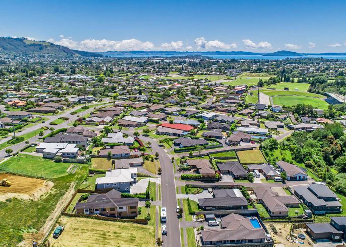 Free property data for 9 Baxendale Drive, Matipo Heights, Rotorua