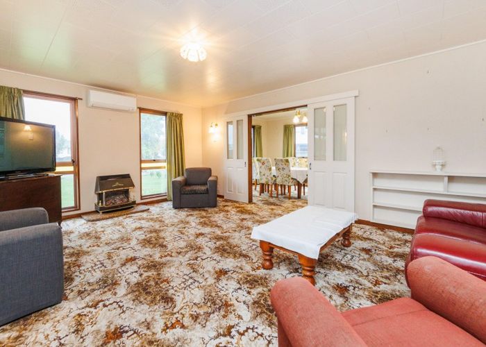 Free property data for 2 Ashdown Crescent, Feilding homes.co.nz