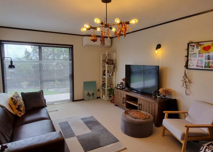 For rent 25B Majesty Place, Half Moon Bay, Manukau City, Auckland